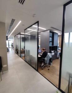 Office aluminium partition